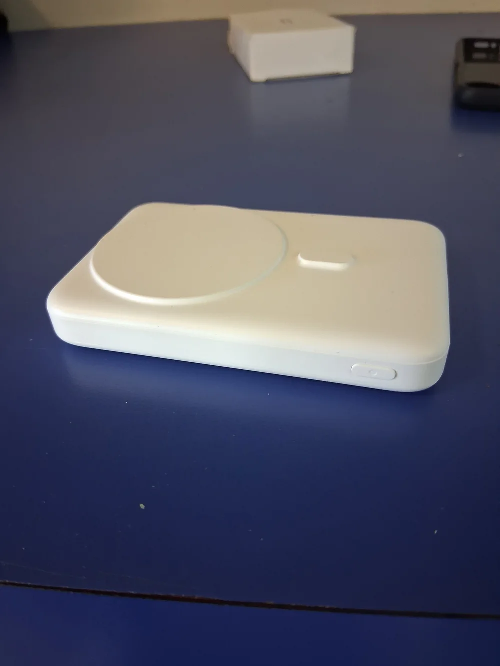 Wireless Magnetic Power Bank Charger - White